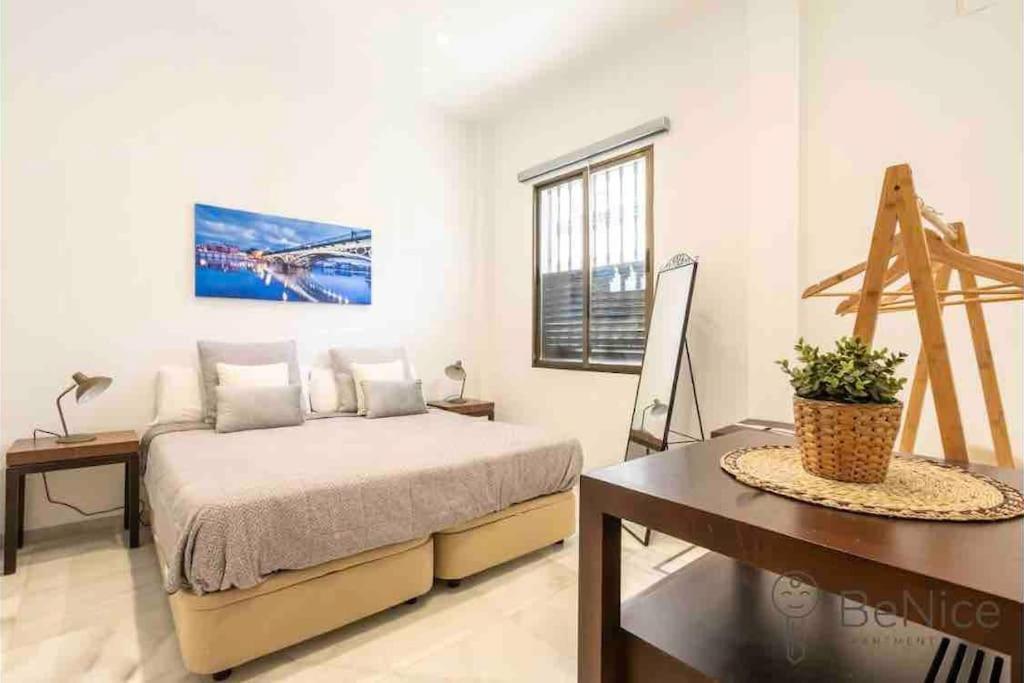 Luxury Apartamento Sevilla Centro -Triana المظهر الخارجي الصورة