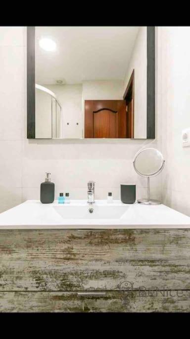 Luxury Apartamento Sevilla Centro -Triana المظهر الخارجي الصورة